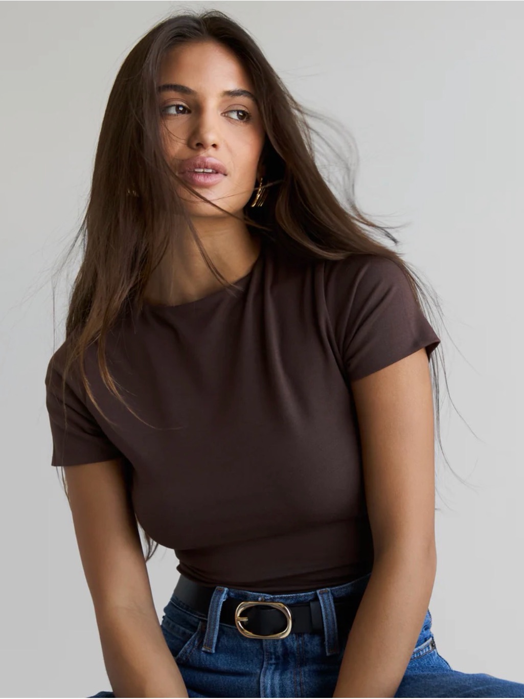 Re Ona Short-Sleeve Signature Tee In Chocolate Brown